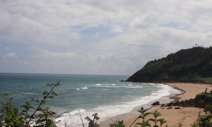 Caravia Casa | Indiana house at the foot of the mountain and 10 minutes walk to the beach.