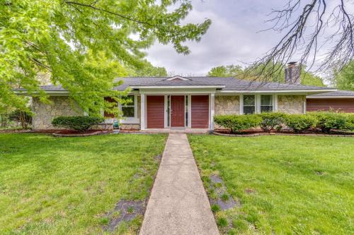 Wayne Casa | Indianapolis Vacation Rental about 8 Mi to Downtown!
