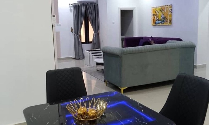 Benin City Apartamento | INDIGO APARTMENT