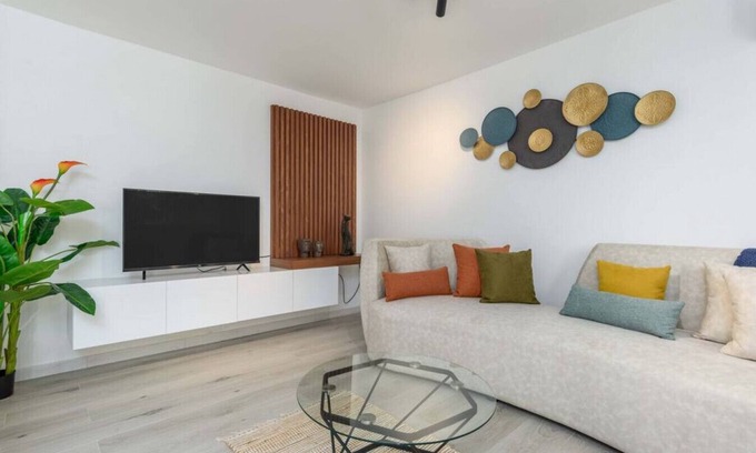 Aamchit Apartamento | Indigo 1-BR Apt W/ Terrace & 24-7 Power in Batroun