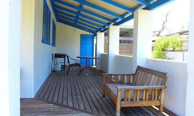 Lancelin Casa | Indigo Surf Shack - the rustic charm of yesteryear but with modern comforts!