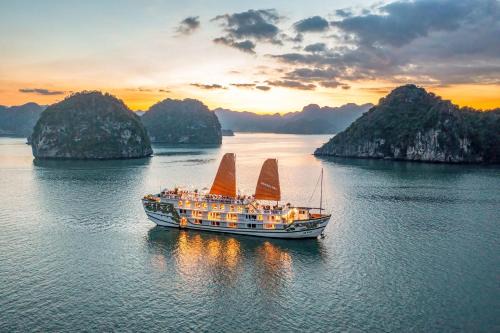 Bai Chay Alquiler De Eote | Indochina Sails Ha Long Bay