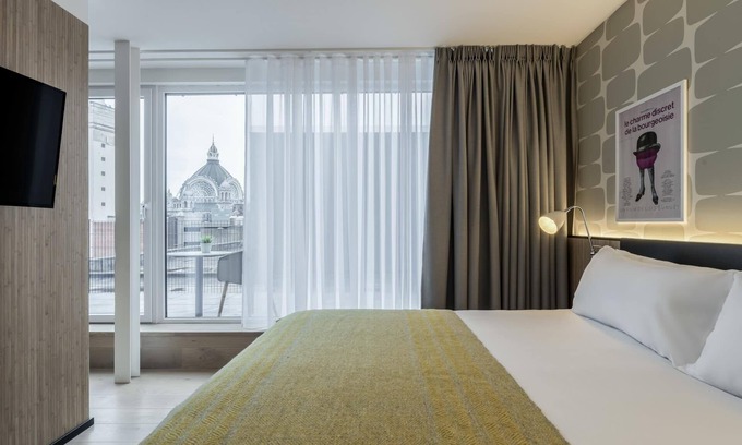 Jewish Quarter Casa | Indulge in Home-Like Comfort! 2 Stylish Units with Full Kitchen and Balcony
