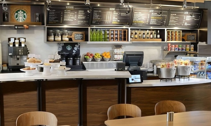 North Dallas Hotel | Indulge in Home-Like Comfort! Outdoor Pool, Pet-friendly and Free Parking!