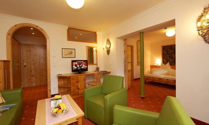Bad Kleinkirchheim Casa | Indulgence suite ZIRBE breakfast - Thermenwelt Hotel Pulverer