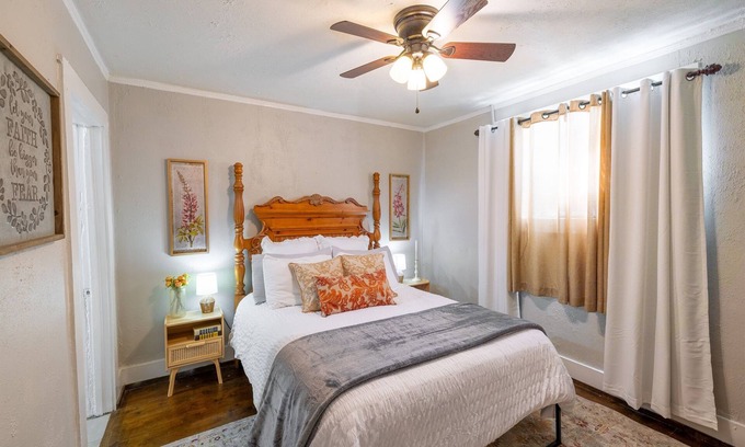 Fort Payne Apartamento | Industrial Apartment #2 Queen Studio