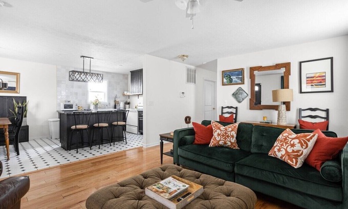 Kennedy King Casa | Indy Bungalow with Vintage Charm