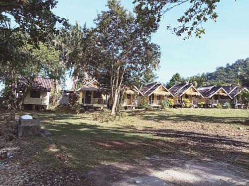 Bai Lan Complejo | Ingdao Bungalow Koh Chang อิงดาว บังกะโล เกาะช้าง