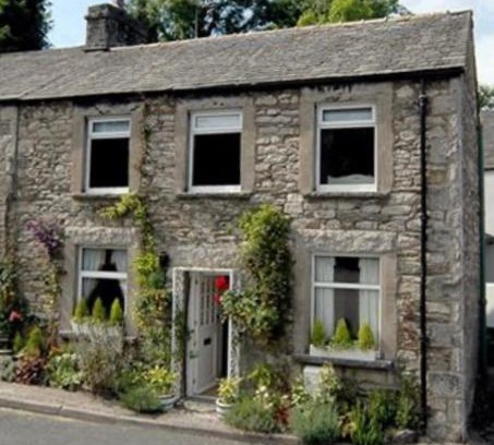 Lindale Casa | Inglenook Cottage