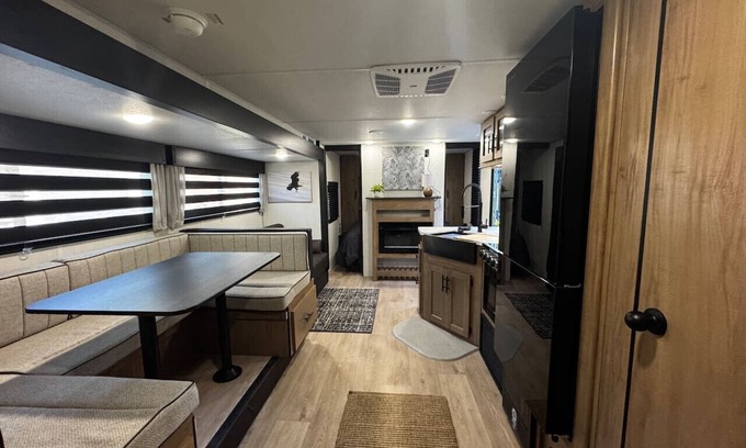 Salamatof Casa | Inlet View Cozy Camper