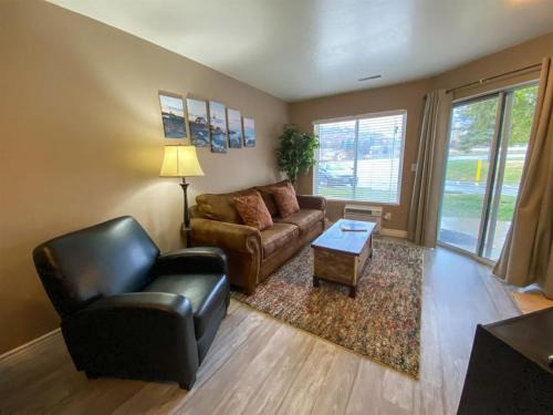Harbor Village Casa | Inn Building Condo 110 (Pet friendly, free Wi-Fi)