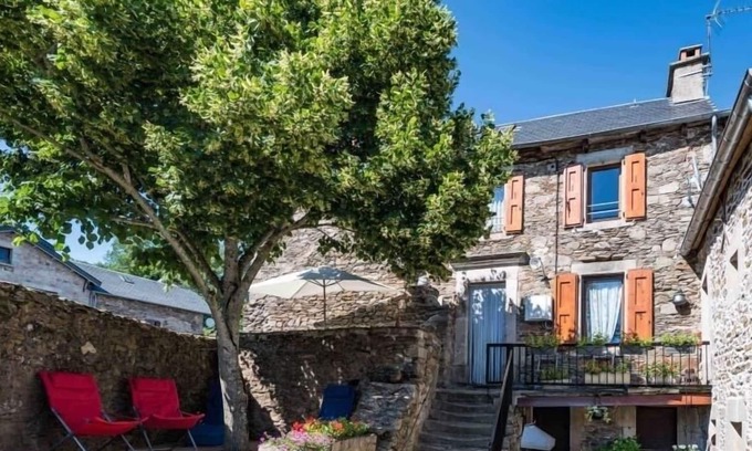 Castelnau-Pegayrols Casa | Casa rural Castelnau-Pégayrols, 3 dormitorios, 6 personas