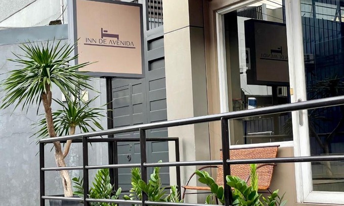 Bangkal Hotel | Inn De Avenida, Makati