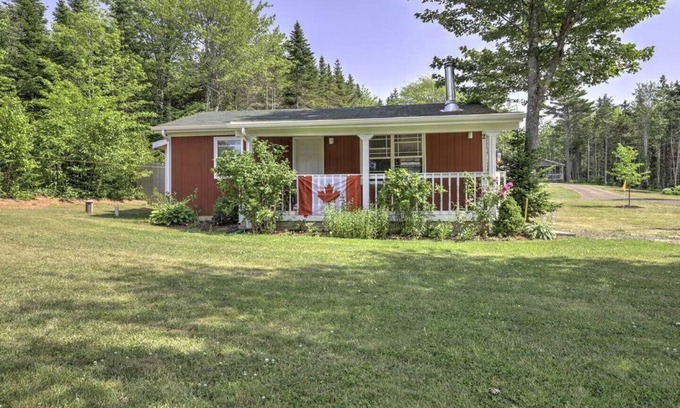 French River Cabaña | Inn The Woods, Deluxe PEI Cottages - Cottage 2