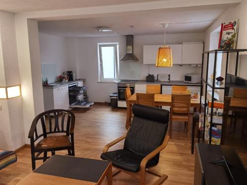 Detmold Apartamento | Innenstadtnah - am Palaisgarten mit Terrasse