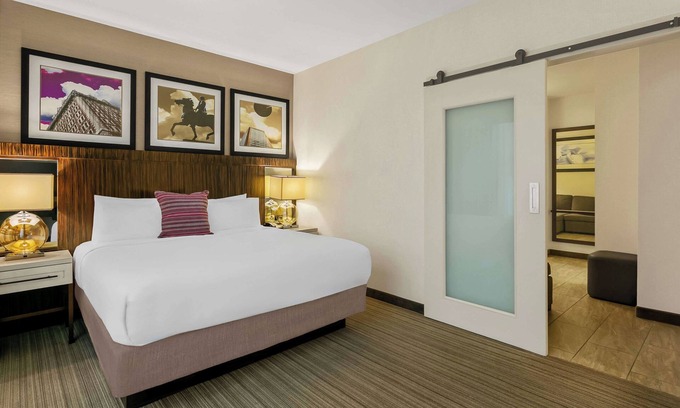 Downtown Baltimore Hotel | Inner Harbor Views! Walk to National Aquarium and Camden Yards