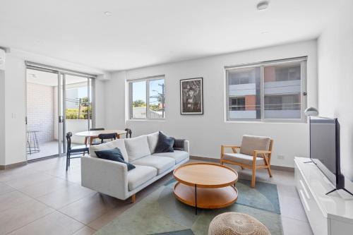 Marrickville Apartamento | Inner West 1BR & Balcony - Mins to CBD