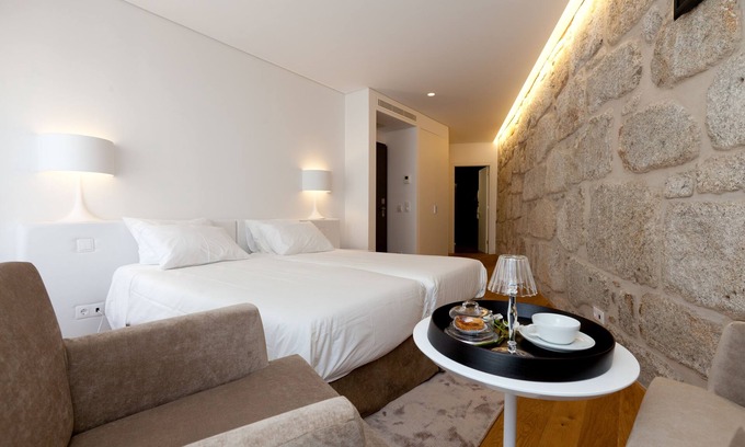 Sao Nicolau Casa | inPatio GuestHouse