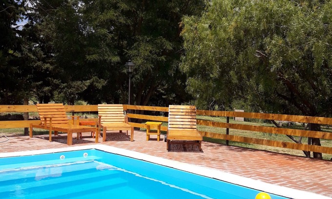 Cortaderas Casa | Inserto en la naturaleza, a 700m de ruta une todas las atracciones turísticas.