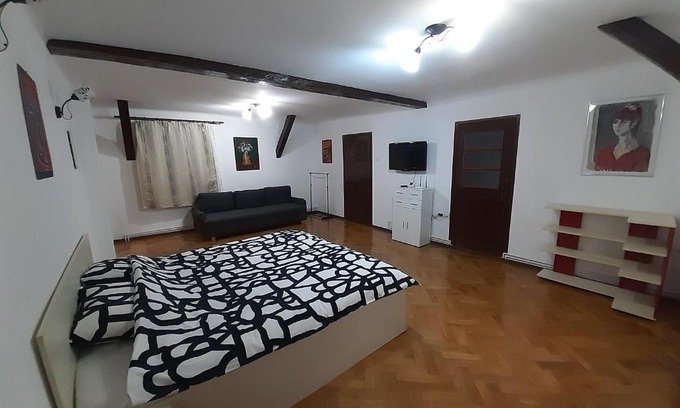 Centrul Vechi Apartamento | Inside Transylvania