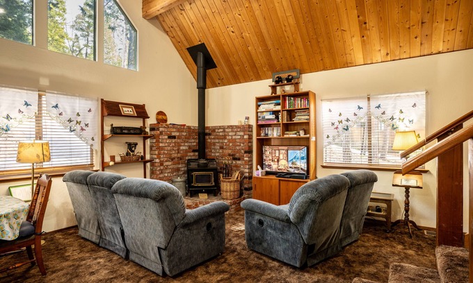 Dorrington Cabina | Inspiration Inn es un acogedor chalet en Big Trees Village, ¡una excelente cabaña de esquí!