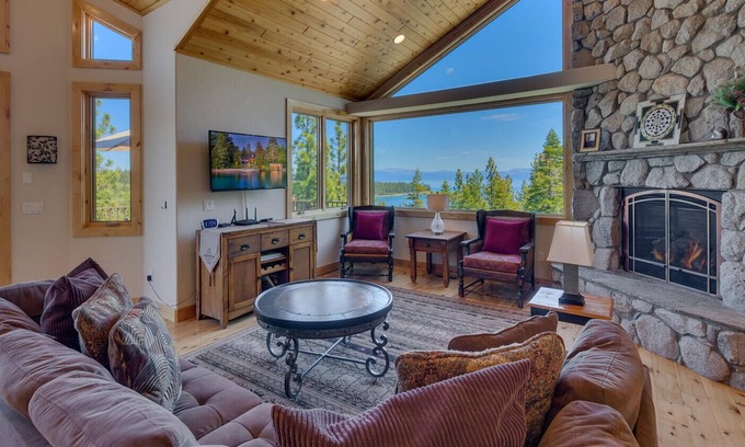 Meeks Bay Casa | Inspiration Point - Lakeview - TLUXP