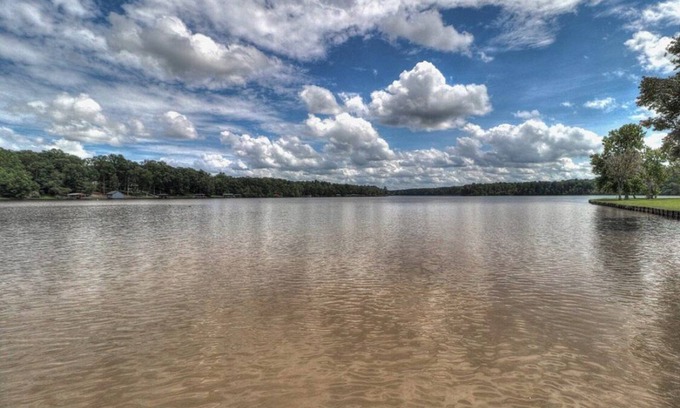 Eatonton Casa | Inspirational Lake Front Escape