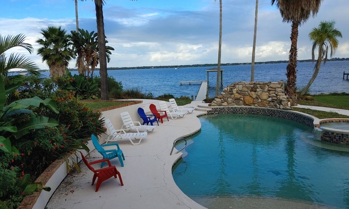 Tropic Casa | Inter-Coastal 2 Apts. within Villa, heated pool & waterfront, sleeps 9