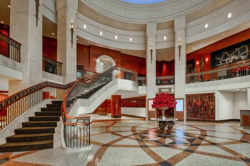Magnificent Mile Hotel | InterContinental Chicago Magnificent Mile by IHG