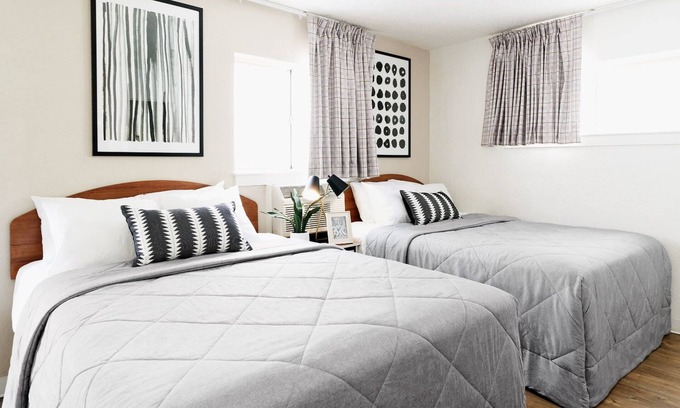 Greater Palm River Point CDC Apartamento | InTown Suites Extended Stay Tampa FL