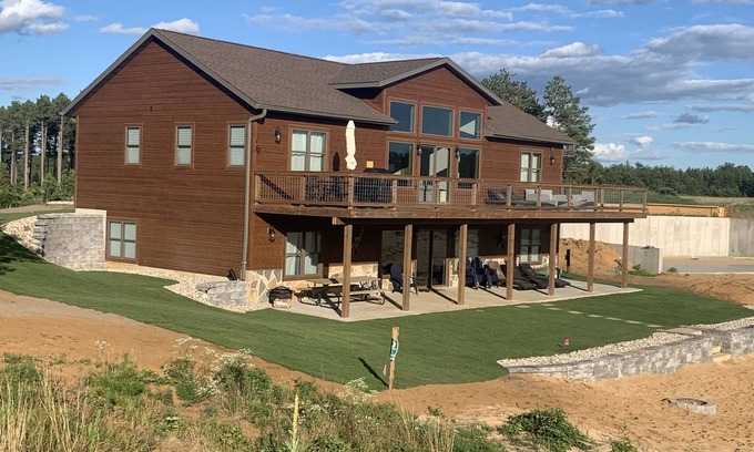 New Lisbon Casa | Introducing Beach Lake Lodge!