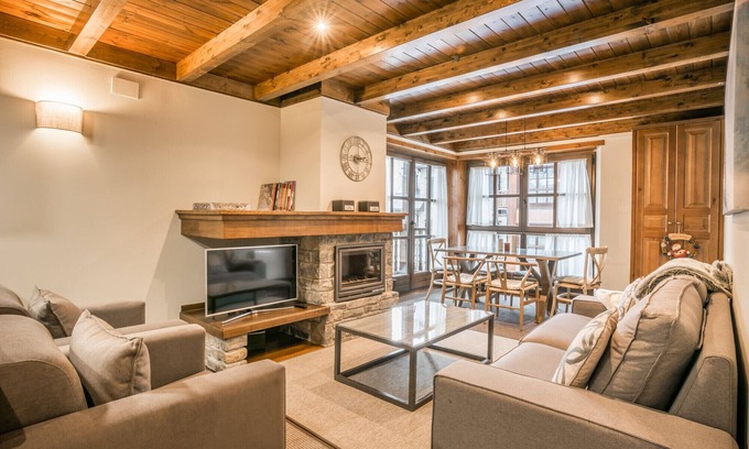 Baqueira Apartamento | Invernalia; precioso apartamento a pie de pista en Val de Ruda 3dorm