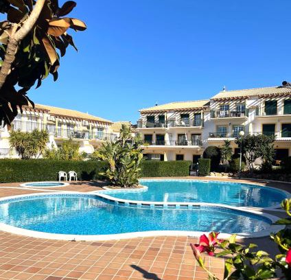 Guia Casa | Invited to Albufeira