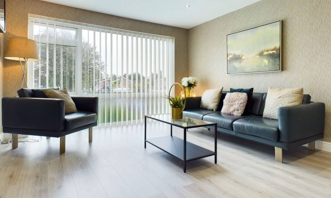 Hazlerigg Casa | Inviting 2-bed House in Newcastle Upon Tyne