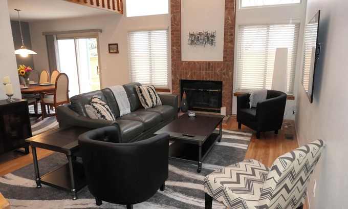 Littleton Casa | Inviting 3-bedroom townhome in tranquil Centennial. Discount for 1-3 month stays