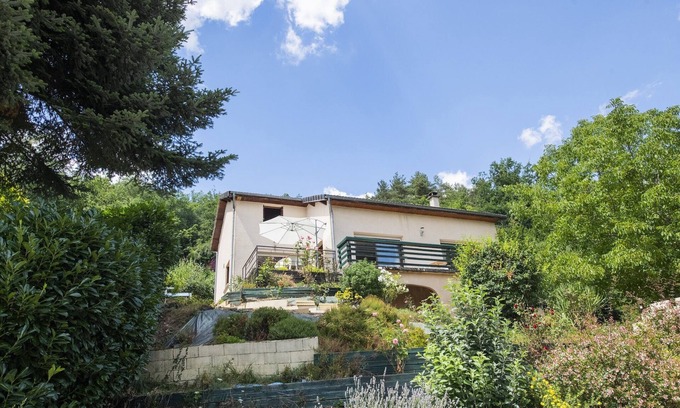 Miremont Casa | Acogedora casa de vacaciones en Miremont con jardín