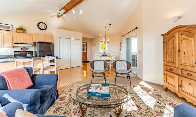 Arcata Casa | Acogedora casa de huéspedes cerca de Redwood Park con vistas panorámicas de la bahía