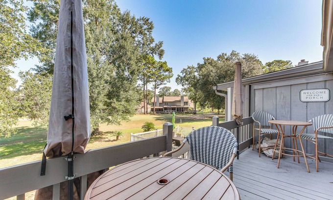 Diamondhead Casa | Inviting Home w/Golf Course View in Diamondhead!