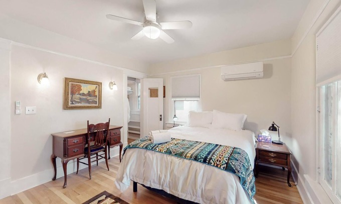 Nob Hill Apartamento | Inviting Remodeled Guest House in Central Nob Hill