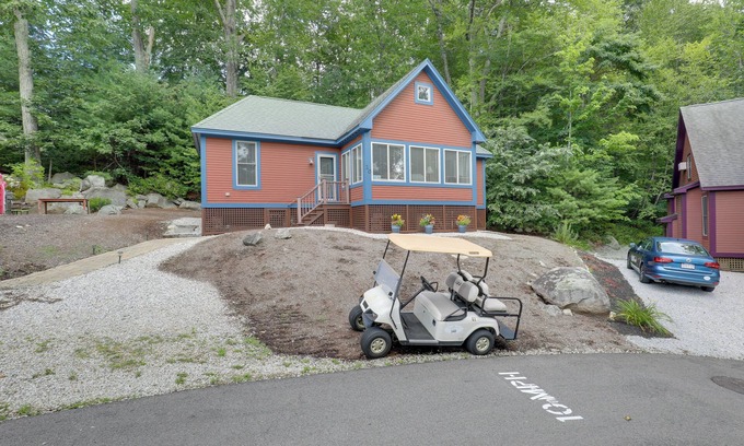 Summer Village Cabaña | Inviting Summer Village Cottage: Golf Cart & More!