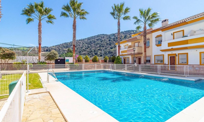 Benaojan Casa | Alojamiento de 3 habitaciones en Málaga