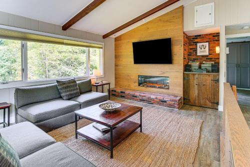 Brownsville Casa | Inviting Vermont Home On Mount Ascutney!