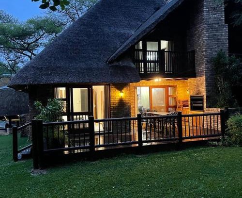 Hazyview Cabina | INYAMATANE LUXURY LODGES at Kruger Park Lodge