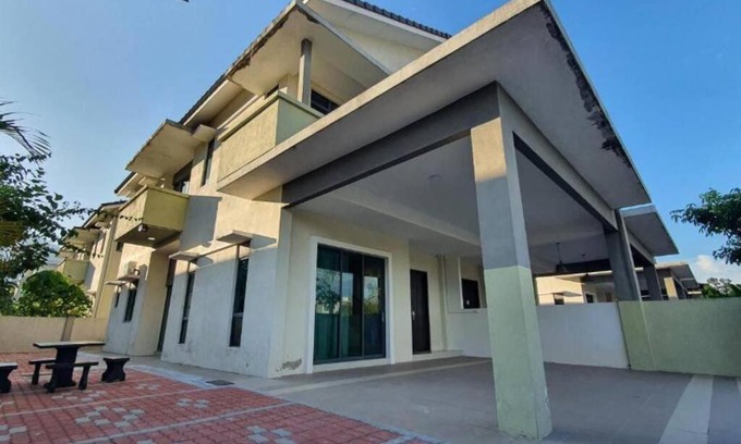 Hulu Kinta Casa | Ipoh Meru Landed Semi D with Barbeque for 12 Pax