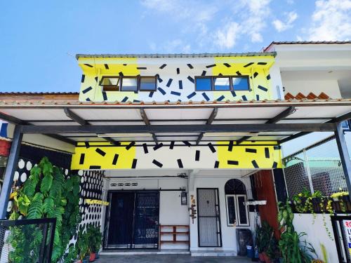 Taman Pengkalan Jaya Casa | Ipoh Station 18, 4 Bedroom Rainforest LOFT 1 Ipoh
