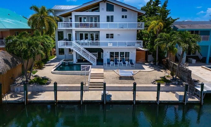 Venetian Shores Casa | Irish Ayes | Venetian Shores Canalfront with Pool, Hot Tub, Dock & Elevator