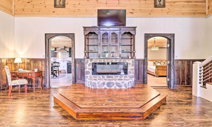 Waynesville Cabaña | ‘Iron Duff Chapel’ - Unique Escape w/ Mtn Views!