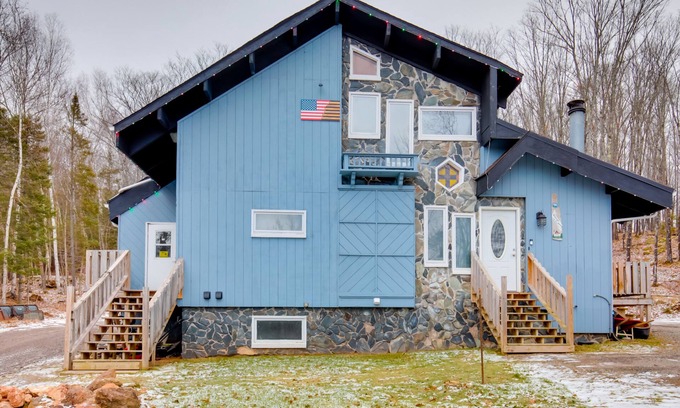 Stambaugh Condominio | Iron River Condo w/ Gas Grill Near Skiing + Hiking