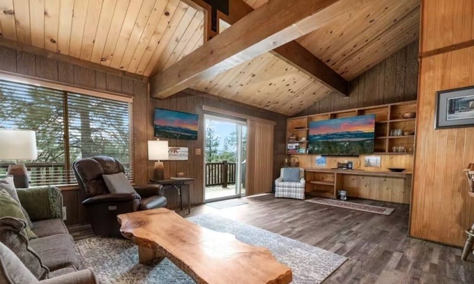 Whispering Forest Cabina | Ironwood Cabin - Backs To Hiking Trails And Has Slope Views! 3 Bedroom Cabin