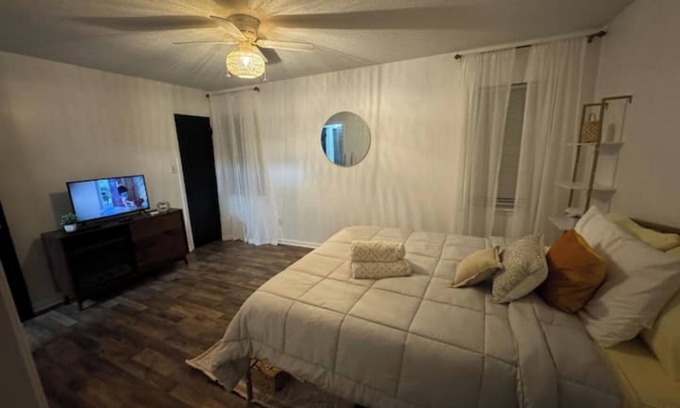 Jacksonville Casa | Isabella’s cozy Home